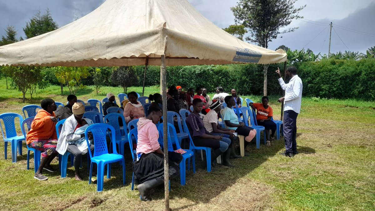 Today at Chepsire Dispensary in Nandi County, we brought #FamilyPlanning services closer to the community. Through open dialogue led by the facility in-charge and Community Health Assistant, myths were busted and questions answered.
#ReproductiveHealth  #WomensHealth