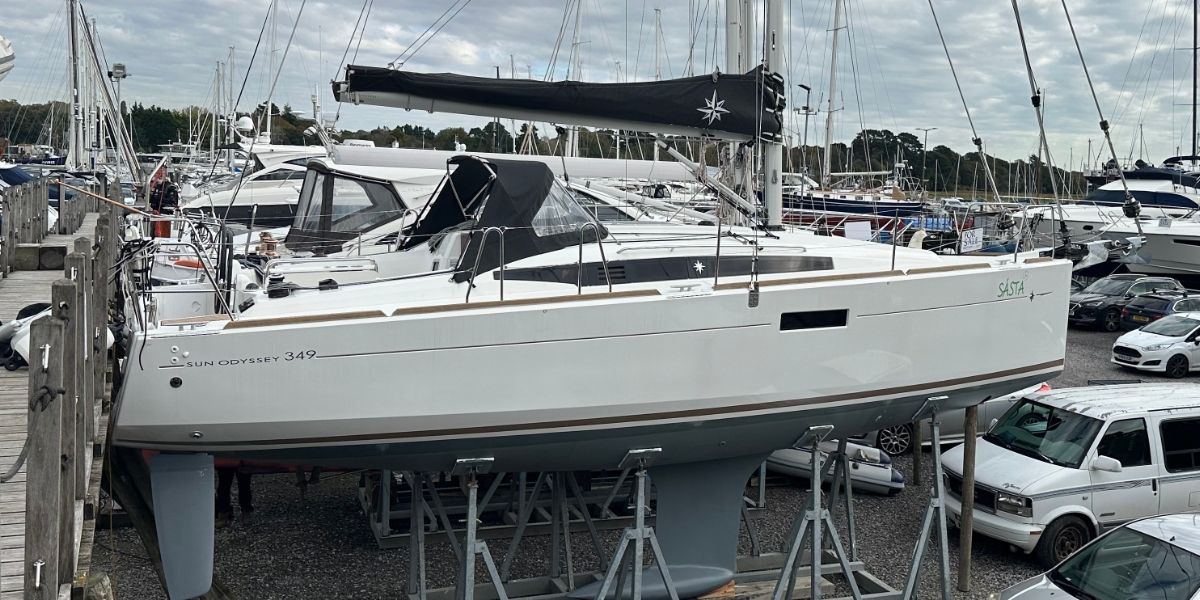 Jeanneau Sun Odyssey 349, SASTA has recently had a price tumble? Now asking £139,000 VAT paid. Lying Lymington, Hampshire, UK.  berthoninternational.com/yacht-sales-br…. #sailing #yachtforsale #yachting #yachtbroker