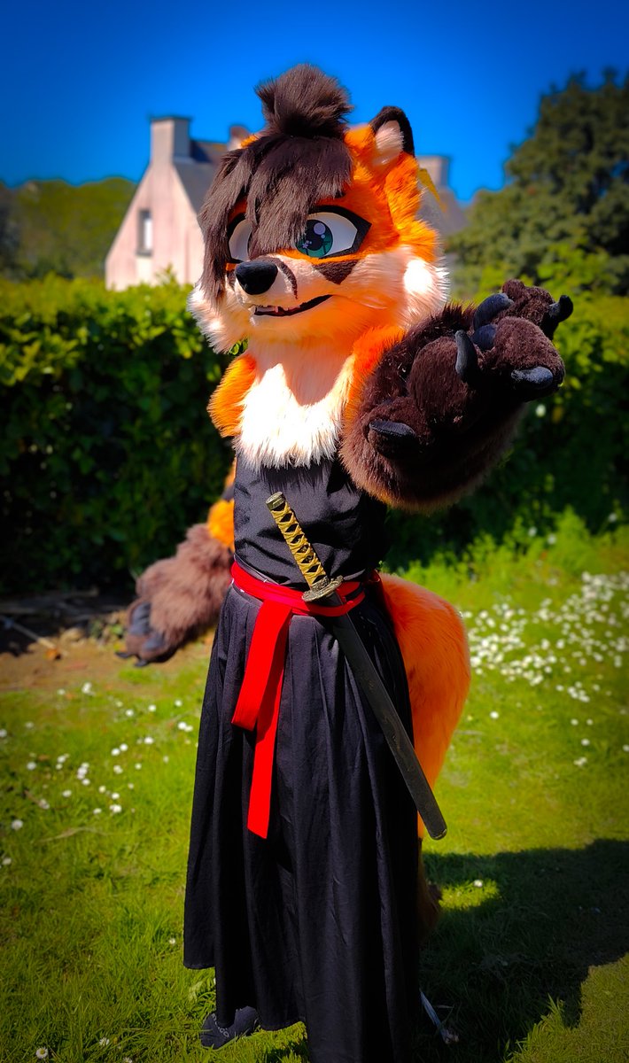 Nayru_fur's tweet photo. New fursuit creation of a superb samurai fox ^^

#fursuit #fursuitmaker #furryfandom https://t.co/EElxPZecxc