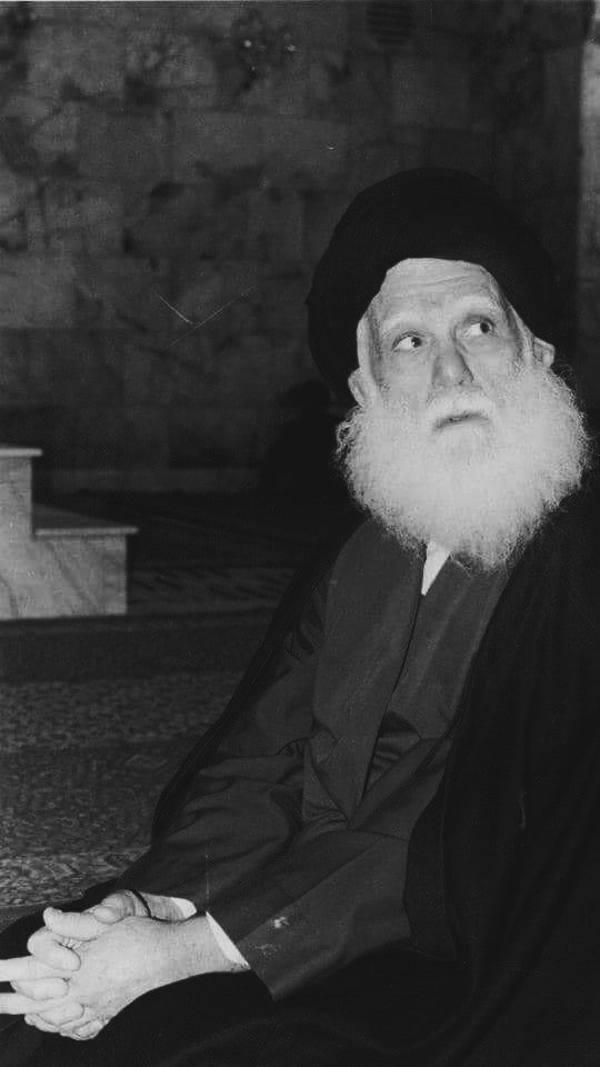 صلى الله عليك يا محمد الصدر ، صلى الله على روحك وبدنك، صبرت وأنت الصادق المصدق، قتل الله من قتلك بالأيدي والألسن. 
#شموخ_عقيدة_وإصلاح_وطن