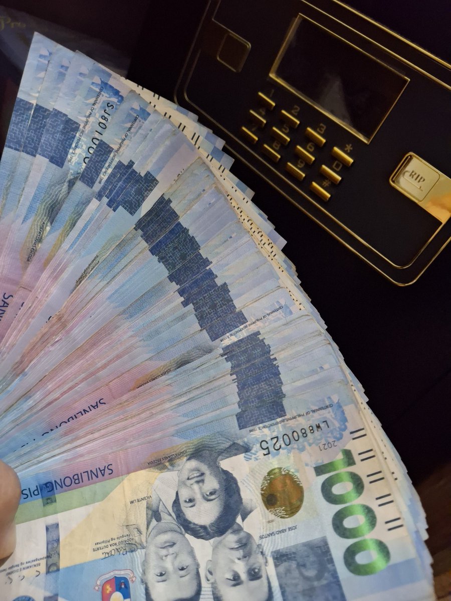 ItsMeJhane01's tweet photo. Magpopost ako every 12 noon, need mamatch ang 5k ko hanggang 5pm. 
G na to ha. For 10days. 50k din yun for 10 days. At yung sa streaming 1m gang may 10 para same 50k. Im not mayaman po, kumikita lang, gusto ko lang share kay kols yun 1 month income 100k sa knya 50k saken🤣 https://t.co/1NRMM3CIdP