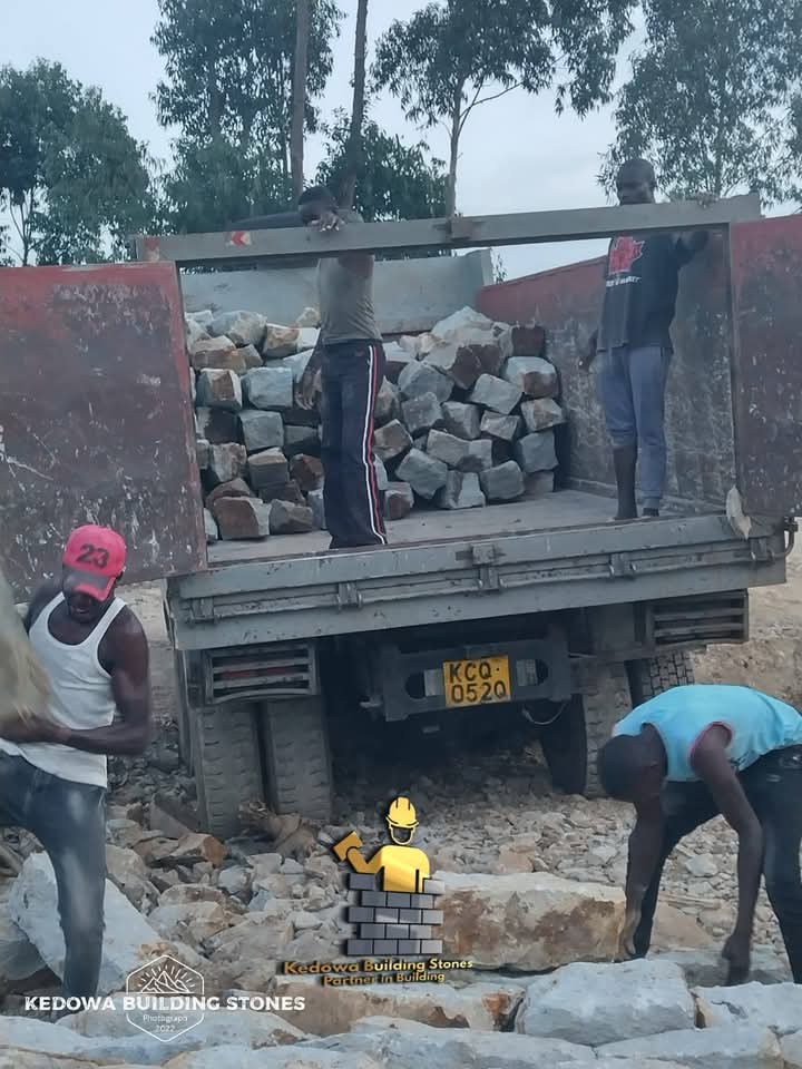 edkipkorir's tweet photo. meet your construction needs.

Regions We Deliver To: Entire Nyanza, Western &amp; Rift Valley

📞 Talk to us today on 0792 909 581 for immediate delivery to your construction site.

For inquiries and quotations,WhatsApp us: https://t.co/Lhu9sUCSW6

#KedowaBuildingStones https://t.co/bNe1zeSN5C
