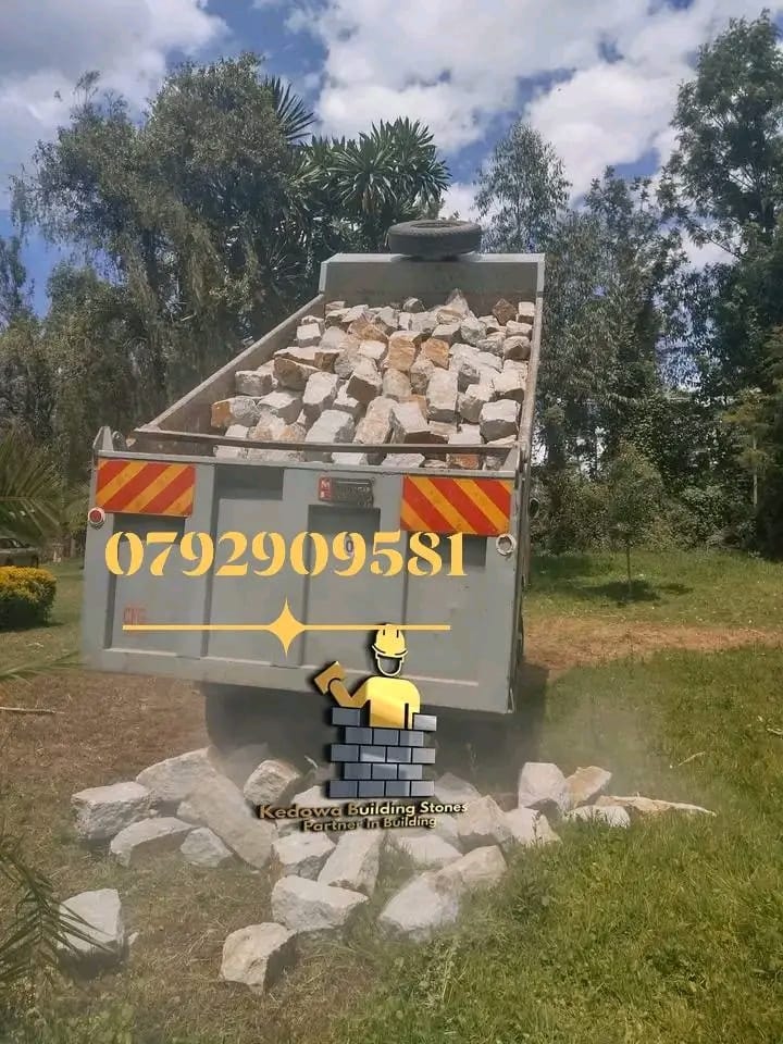 edkipkorir's tweet photo. #BuildWithUs #JengaNaKedowaBuildingStones #constructionkenya #wallingstones #construction #Murram #timely #asap #foundationstones https://t.co/IyMBL79TyN