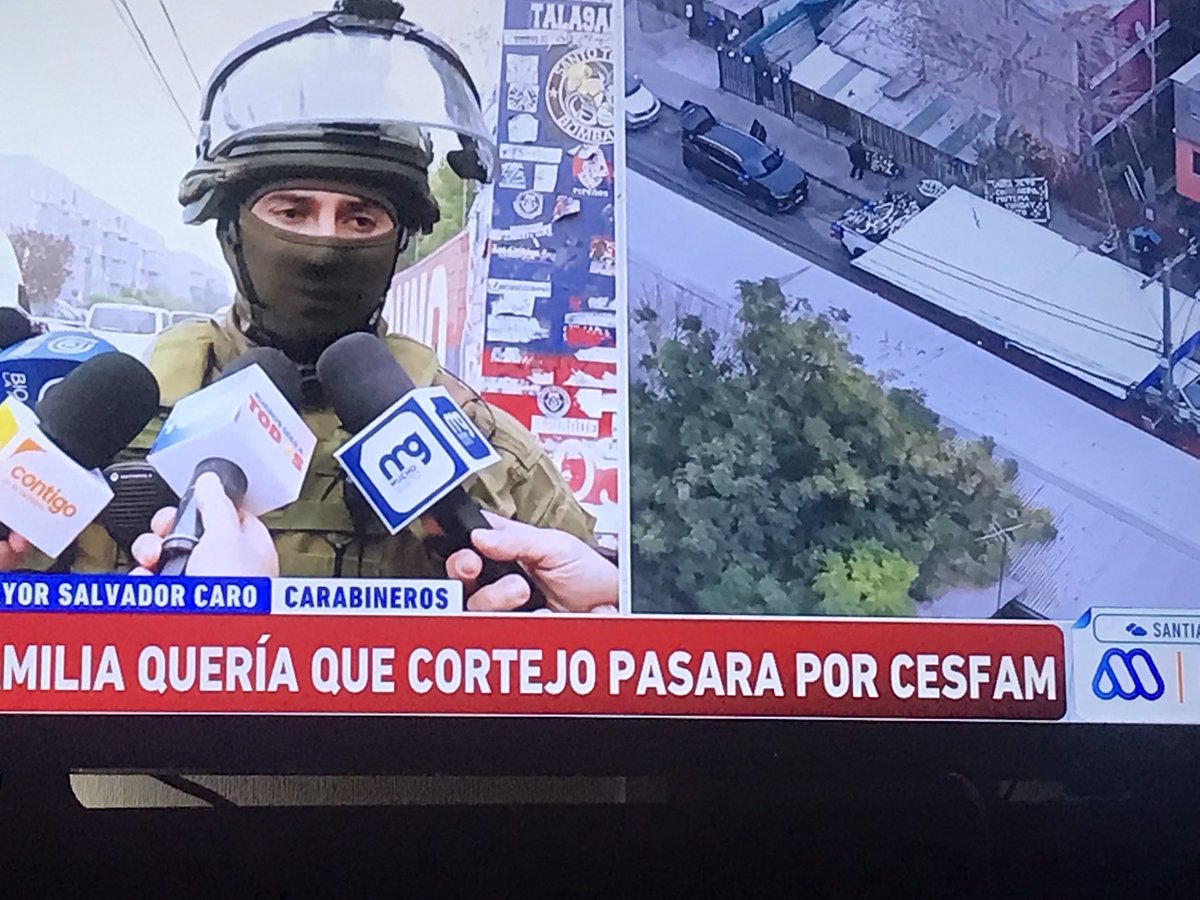 Purga_NOM's tweet photo. Este Paco dice que “la prioridad es la protección de la familia del narco as3ziNado” PloP! 🫠
Pensé q la prioridad eran los vecinos , niños …
@min_interior @Carabdechile ? 

#contigoenlamañana 
#MuchoGustoMG 
#BioBioTv @tudia_13 

Hoy los narcos estrenan sus new adquisiciones👇 https://t.co/hjXCg0mmq3