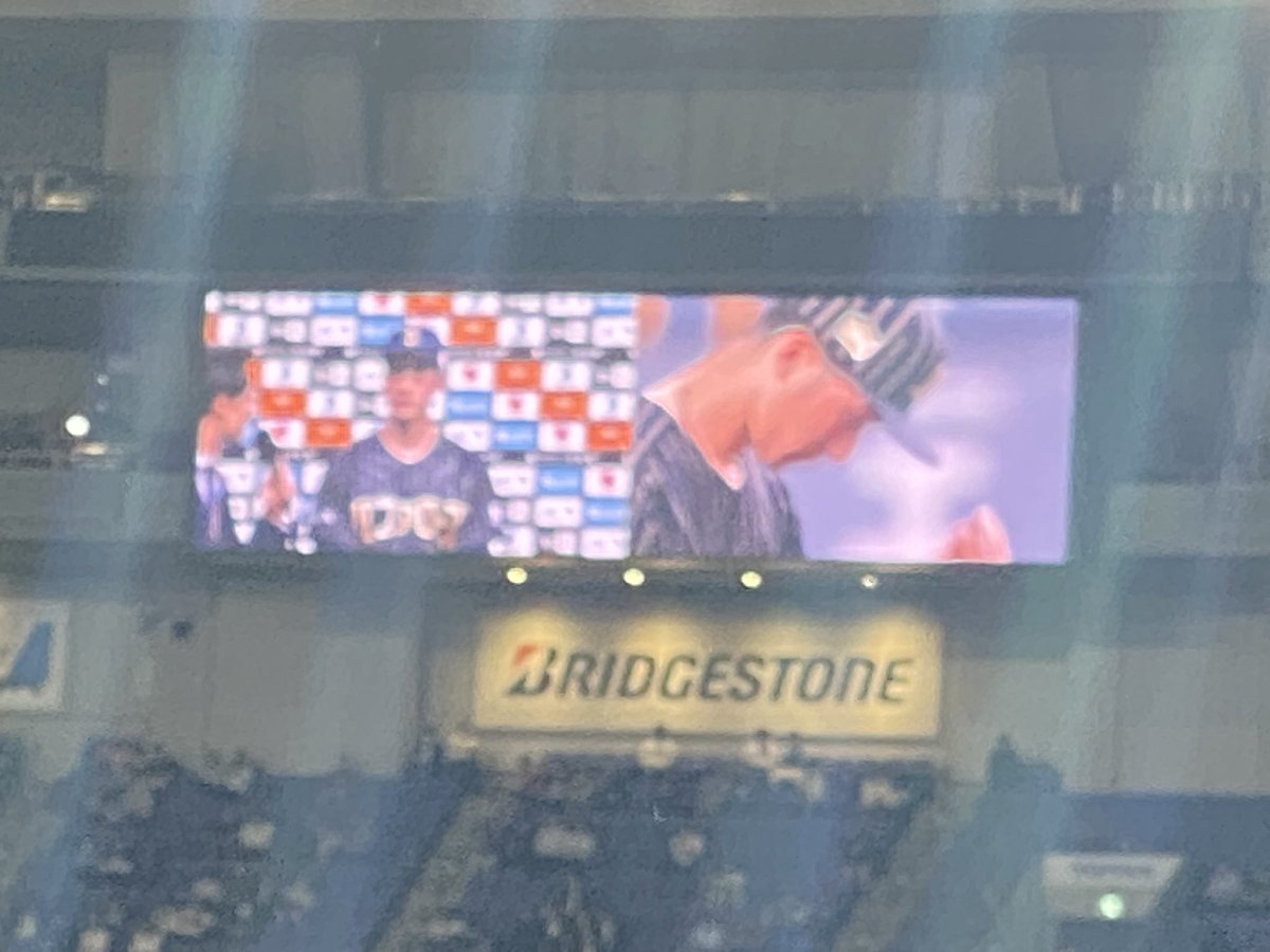 pinturicchio777's tweet image. おりほー🙌
田嶋投手がやってくれました‼️
9回101球2安打9奪三振はお見事🪭
フォームを変えたり試行錯誤しながら頑張ってたので、9回マウンドに上がった時は試合も終わってないのに涙が出ちゃいました💦
最高の現地でした‼️
タジ、ありがとう😭
#Bs2025
#田嶋大樹
#タジ