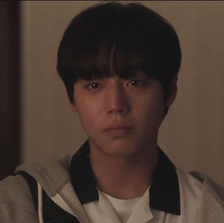 no one has sad eyeing the way he does