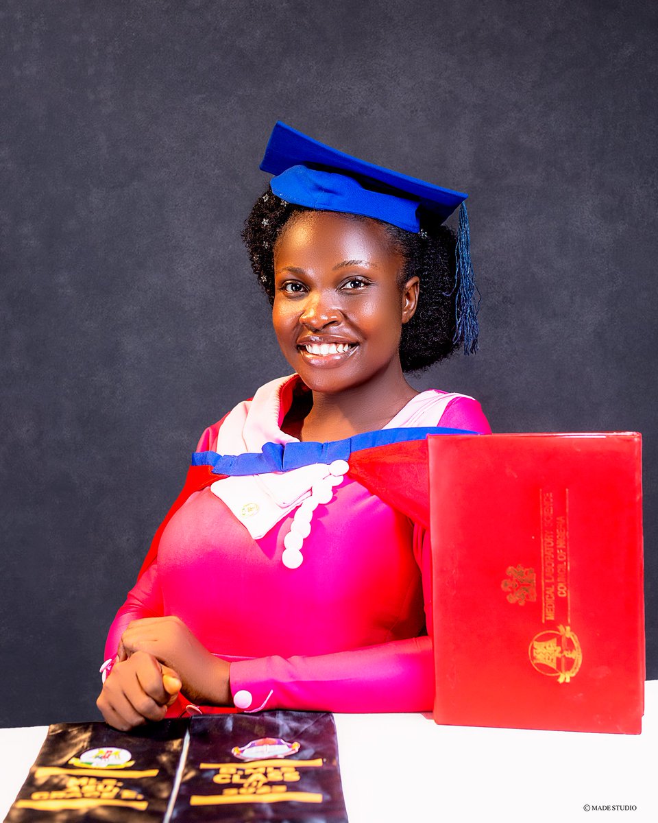 EyareGrace's tweet image. What began as a quiet dream became reality — I’ve been inducted into the Medical Laboratory Science Council of Nigeria! It wasn’t easy, but I pressed through regardless. Grateful for the grace, growth, and support that carried me.
#InductionDay #MLSCN #DiaryOfANigerianStudent