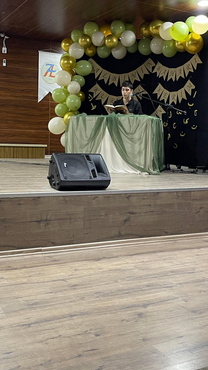 📍Zeynelabidin Anadolu İmam Hatip Lisesi 

Zeynelabidin Anadolu İmam Hatip Lisesi tarafından düzenlenen anlamlı Kur’an-ı Kerim’e Geçiş Töreni, öğrenciler, öğretmenler ve velilerin yoğun katılımıyla gerçekleştirildi.

Programa katılan İlçe Milli Eğitim Müdürümüz Sayın Ümit Çetin,