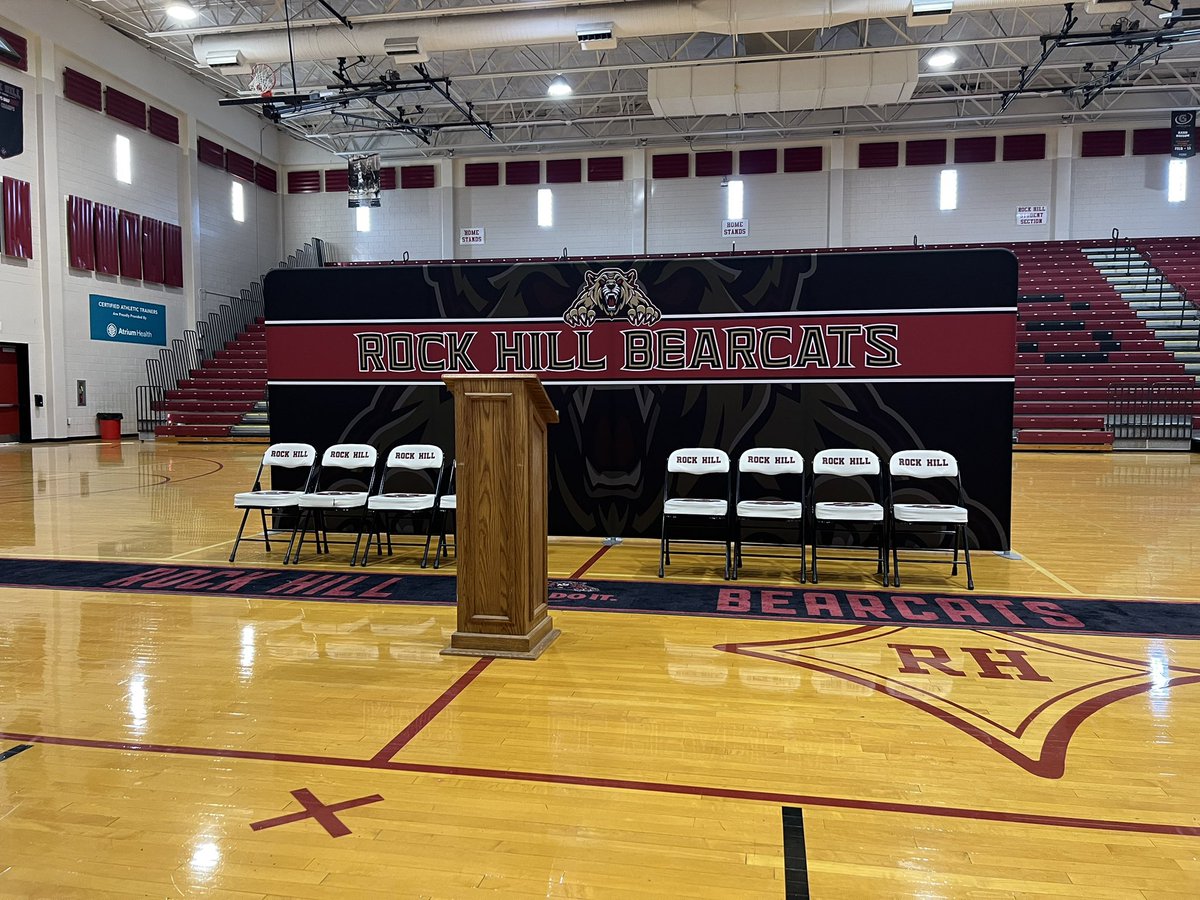 Chris Miller π (@chriswrhi) on Twitter photo On site as <a href="/RHHSBearcatsFB/">Rock Hill Football</a> is set to name its new head coach. <a href="/RHHSBearcats/">Rock Hill Bearcats</a> <a href="/Coach_JDuncan/">Jimmy Duncan, CAA</a> On site as <a href="/RHHSBearcatsFB/">Rock Hill Football</a> is set to name its new head coach. <a href="/RHHSBearcats/">Rock Hill Bearcats</a> <a href="/Coach_JDuncan/">Jimmy Duncan, CAA</a>