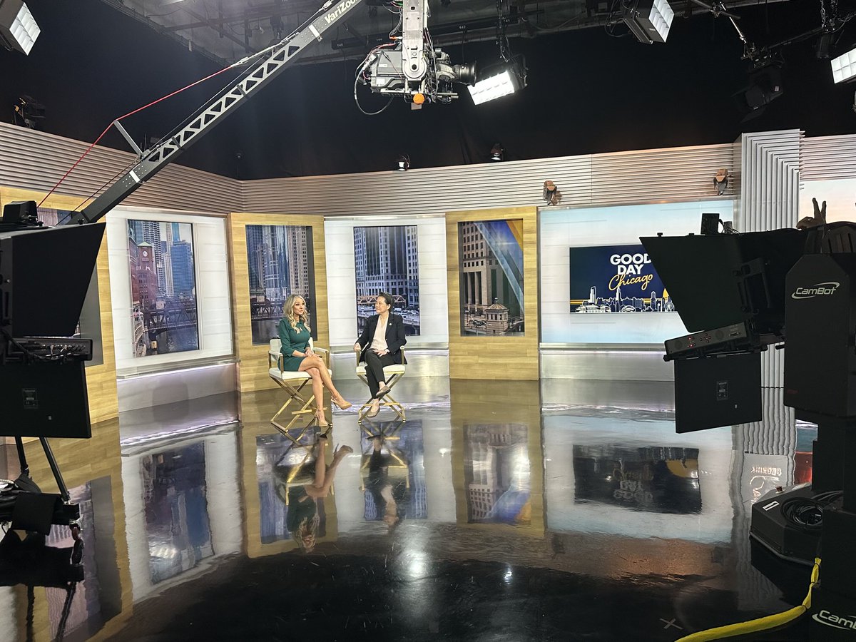 Getting ready for our ⁦<a href="/fox32news/">FOX 32 News</a>⁩ interview with ⁦<a href="/AACRPres/">AACR President Lillian L. Siu</a>⁩ Dr. Siu. #AACR25