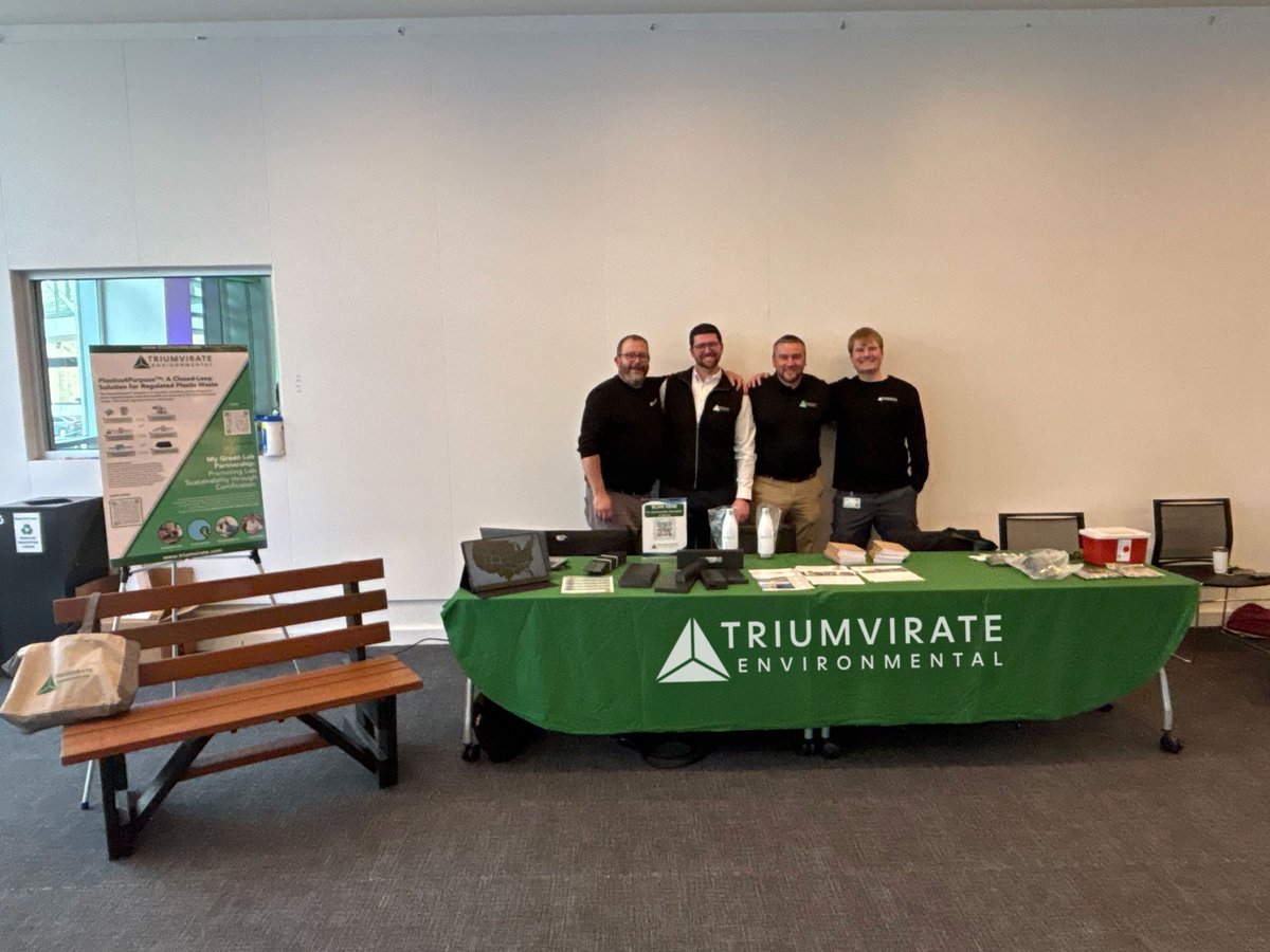 We had an awesome time at the Alexion Pharmaceuticals Earth Day Sustainability Showcase last week! It was inspiring to join the event (and show off our recycled lab plastic bench!) for such a high energy and dedicated team. 🌎