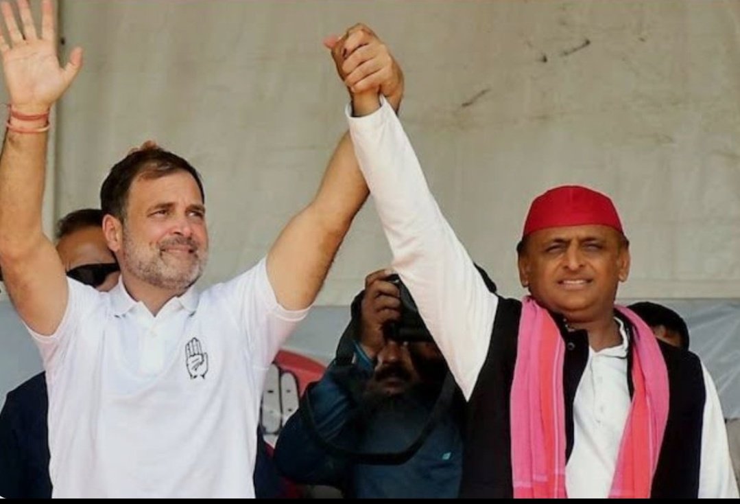 दो भाई दोनों तबाही 
आखिर सरकार को झुका दिया l 
विपक्ष हो तो ऐसा l