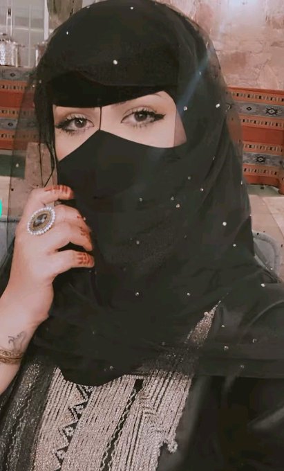 سعودية عمري في الاربعين 😍💍
