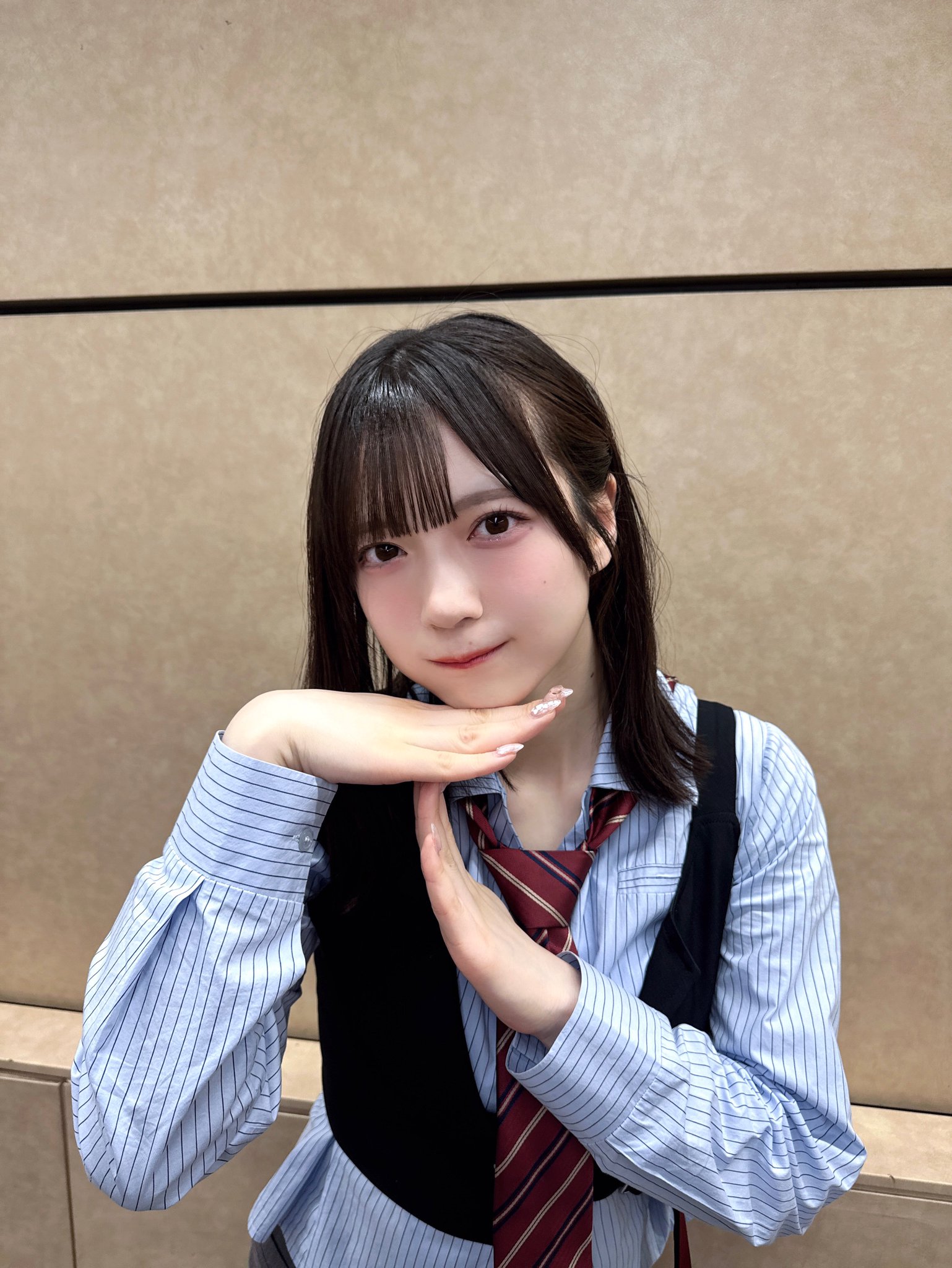 凛 雪亜ページ 青い光