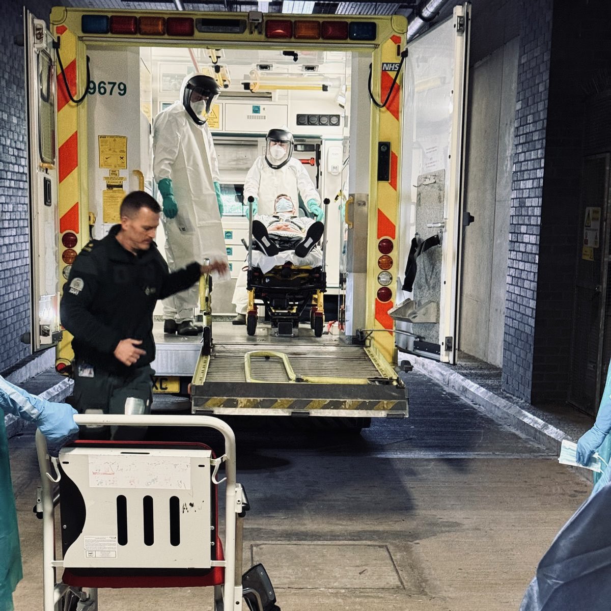 PaulC261NHS's tweet image. After months of planning, the #EPRR team successfully ran a live HCID exercise last Thursday!
Grateful for the joint collaboration with local health partners &amp;amp; the wider NBT teams.
A big step in strengthening our emergency preparedness. #HCID #OneNBT #NHS @NorthBristolNHS