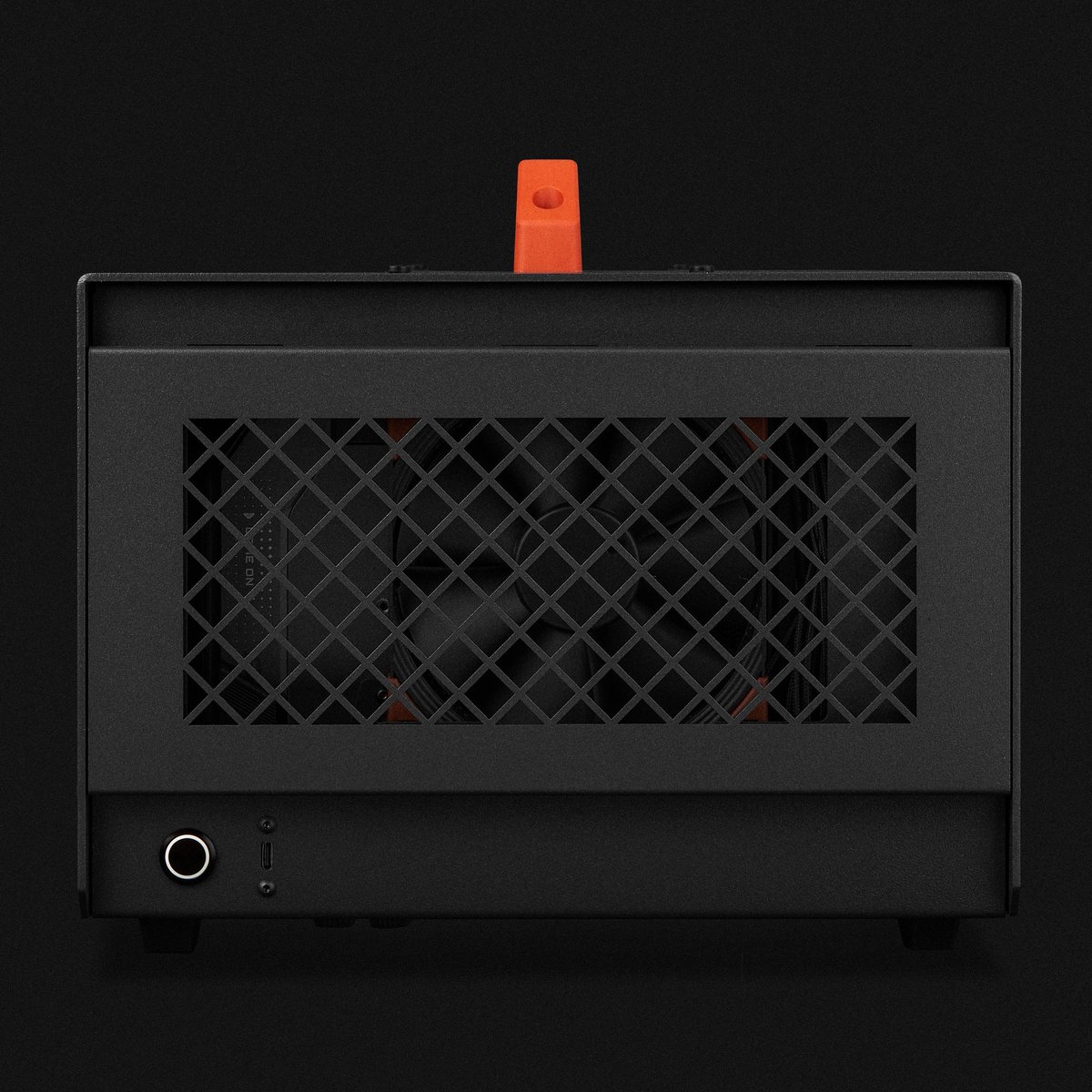 renderboxes's tweet photo. The Photon From Renderboxes

Portable meets Powerful 

Full RTX 5090 GPU compute to handle any professional workflow

Put it in the Peli, Move on. #renderboxesphoton https://t.co/oOcm9OCEga