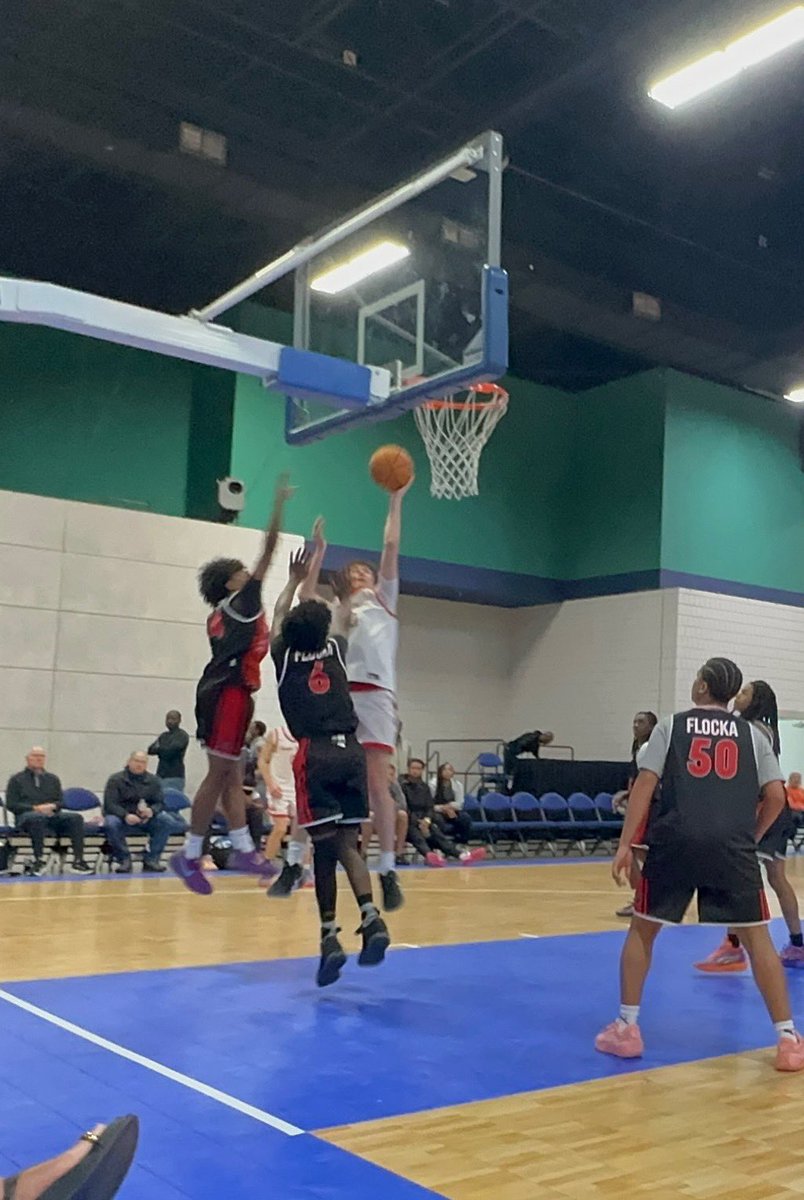 𝓖𝓮𝓸𝓻𝓰𝓲𝓪 𝓛𝓮𝓰𝓪𝓬𝔂 tweet media