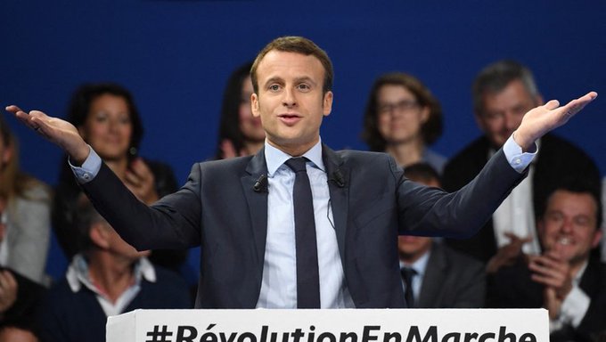 Papou M (@michelf29015597) on Twitter photo Suis je encore un des rares à suivre et soutenir notre président ?
Non ?
Bon ben dites le !
<a href="/EmmanuelMacron/">Emmanuel Macron</a> Suis je encore un des rares à suivre et soutenir notre président ?
Non ?
Bon ben dites le !
<a href="/EmmanuelMacron/">Emmanuel Macron</a>