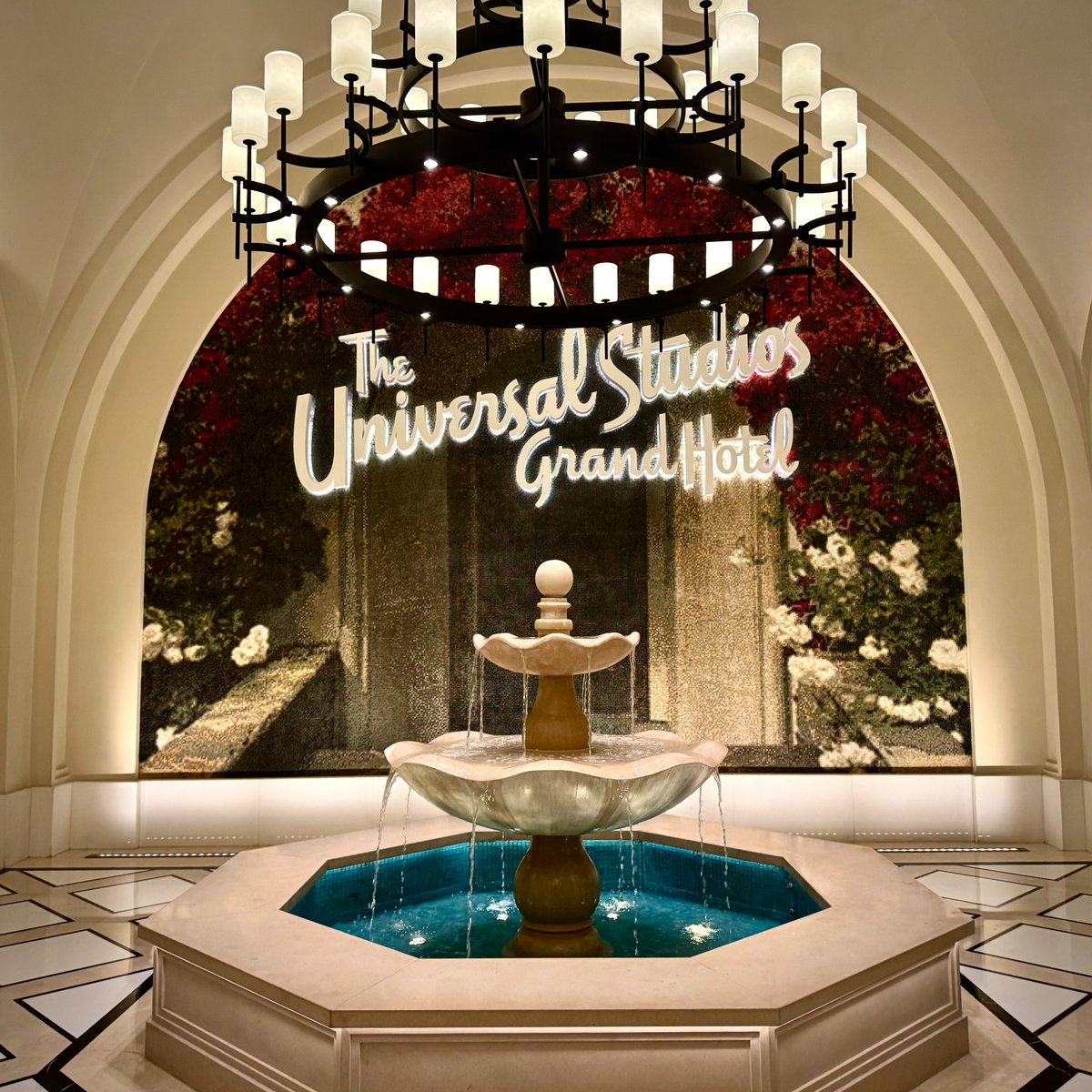 HiItsOwen's tweet photo. Okay yeah… this place is pretty awesome 😌

Like they took my two favourite Orlando hotels and blended them up! https://t.co/VzDSdMBtXr
