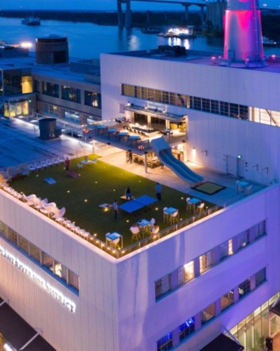 Step into the magic of Electric Moon—where romance meets breathtaking views! 🌙✨ Whether it’s an intimate “I do” or a grand celebration, this Savannah gem is the perfect backdrop for your unforgettable day.

#SavannahWeddings #ElectricMoon #WeddingInspiration #IvoryAndBeau