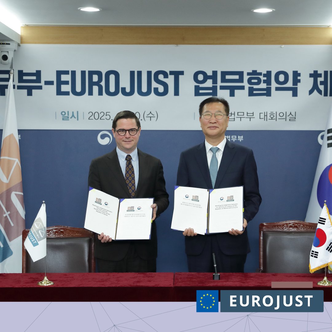 🇪🇺🇰🇷 New working arrangement signed between Eurojust and South Korea! 

✍️ This is the ninth working arrangement concluded with a country outside of the EU and the first one with a country in Asia.

Details 👉 eurojust.europa.eu/news/working-a…