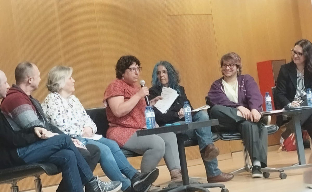 El passat 25/04 es va realitzar la Jornada sobre la Gestió Col•laborativa de la Medicació, projecte a on estem molt implicades a <a href="/CSM9B/">Fundació Centre Higiene Mental Nou Barris</a> i hi participem de la recerca.
Va ser un èxit d’assistència i participació! En la gestió de la teva medicació tens molt a dir! #modelcomunitari