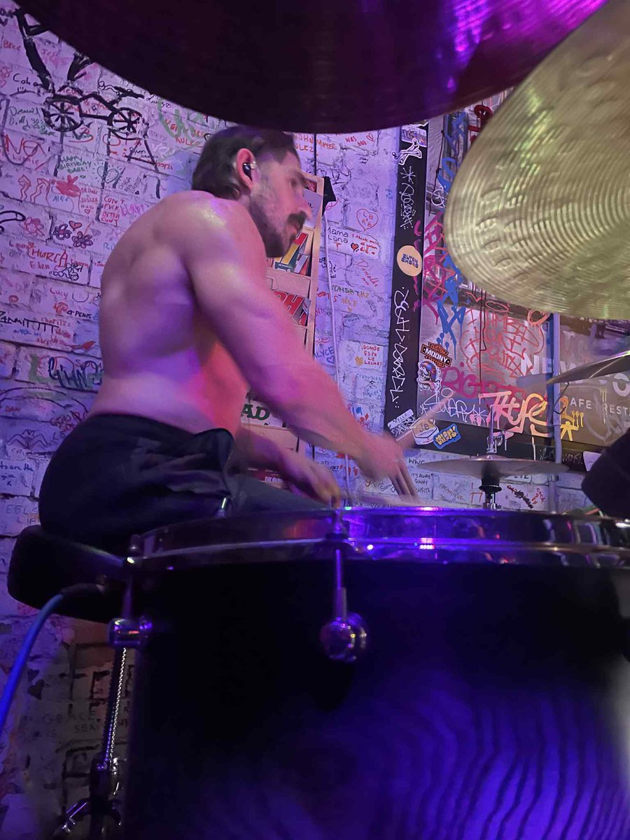 timthebeastpl's tweet photo. Couple of pics from my band’s live gig last Saturday night 🤘🏻🤘🏻🤘🏻🤘🏻
•
•
•
•
#drummer #metaldrummer #livegig #doublekick #remodrumheads #paistecymbals #zildjiancymbals #vicfirth #vicfirthdrumsticks #tamadrums #musician #musicianlife @ZildjianCompany @remopercussion https://t.co/8YyesPnftZ