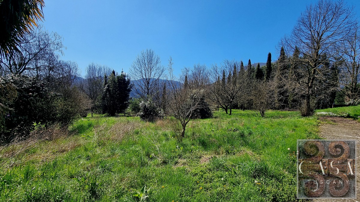 italianhouses's tweet image. 🇮🇹TOSCANA!! Stone farmhouse in the #Tuscan hills of #Barga, dating back to the early 1900s, in a private and panoramic location. €500,000.

#propertyitaly #tuscany #lucca #luxuryhomes
italianhousesforsale.com/property-in-it…