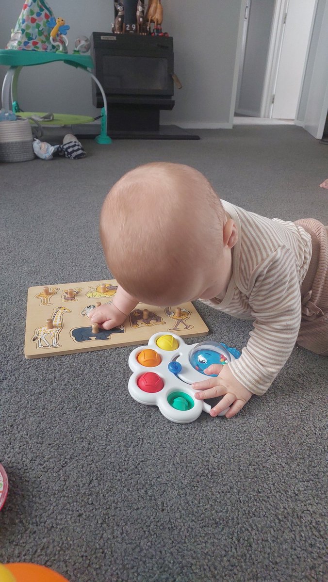 ghmhcr's tweet photo. How are you almost nine months old, crawling to the other side of the house, chomping on everything with your seven teeth, reminding me that Dada is your fave word, taking in the world being the curious wee love you are 🥹🥹 https://t.co/2lIODvTxuD
