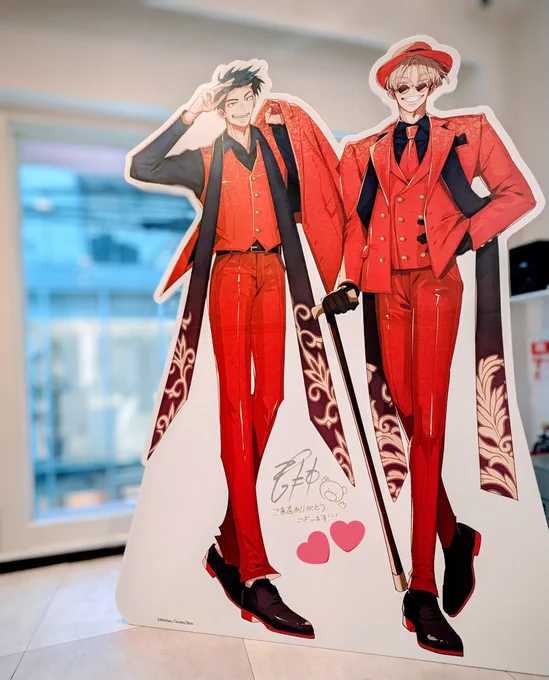 本日一足先に原宿店にお邪魔してきました〜パネルにサインもさせていただいたので原宿店行かれる方はよろしくお願いしますレポはまた後日させてください!!#裏切り者のラブソング 