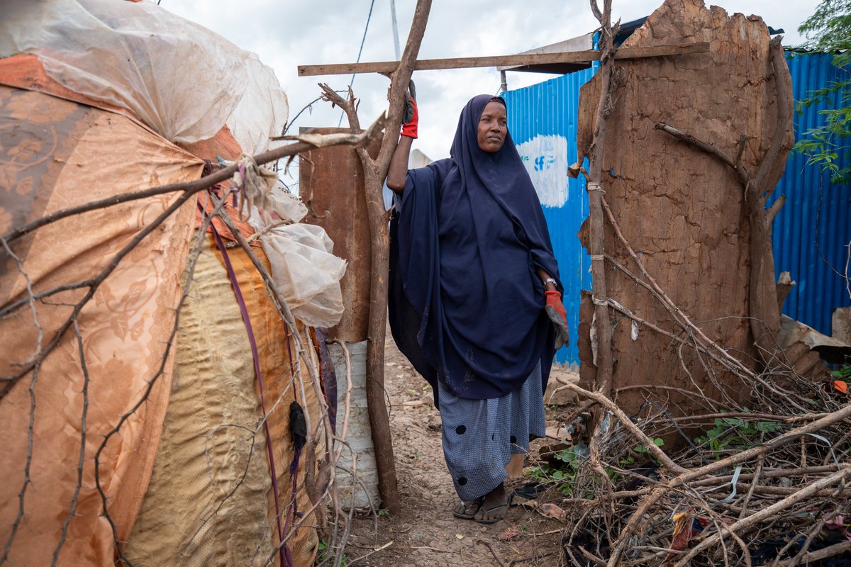 This Earth Day, meet Malliya  displaced by drought, she now helps keep her camp in Afgooye clean with support from the <a href="/EU_in_Somalia/">EU Delegation Somalia</a> funded WASH programme. Her story shows how small actions can make a big impact, even in crisis. #EarthDay #EUinSomalia #WASH #Concern