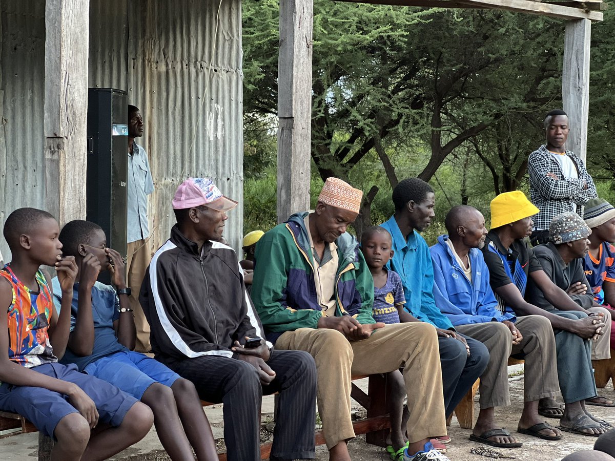 MedeaTanzania's tweet photo. We are currently in Kishapu, implementing the Sauti Zetu Initiative, where we’re holding reflective meetings and community film screenings.

After, we engage in open dialogue, reflecting on how harmful traditions like #earlymarriage limit girls’ potential and rob our nations. https://t.co/ig28FUqzNG
