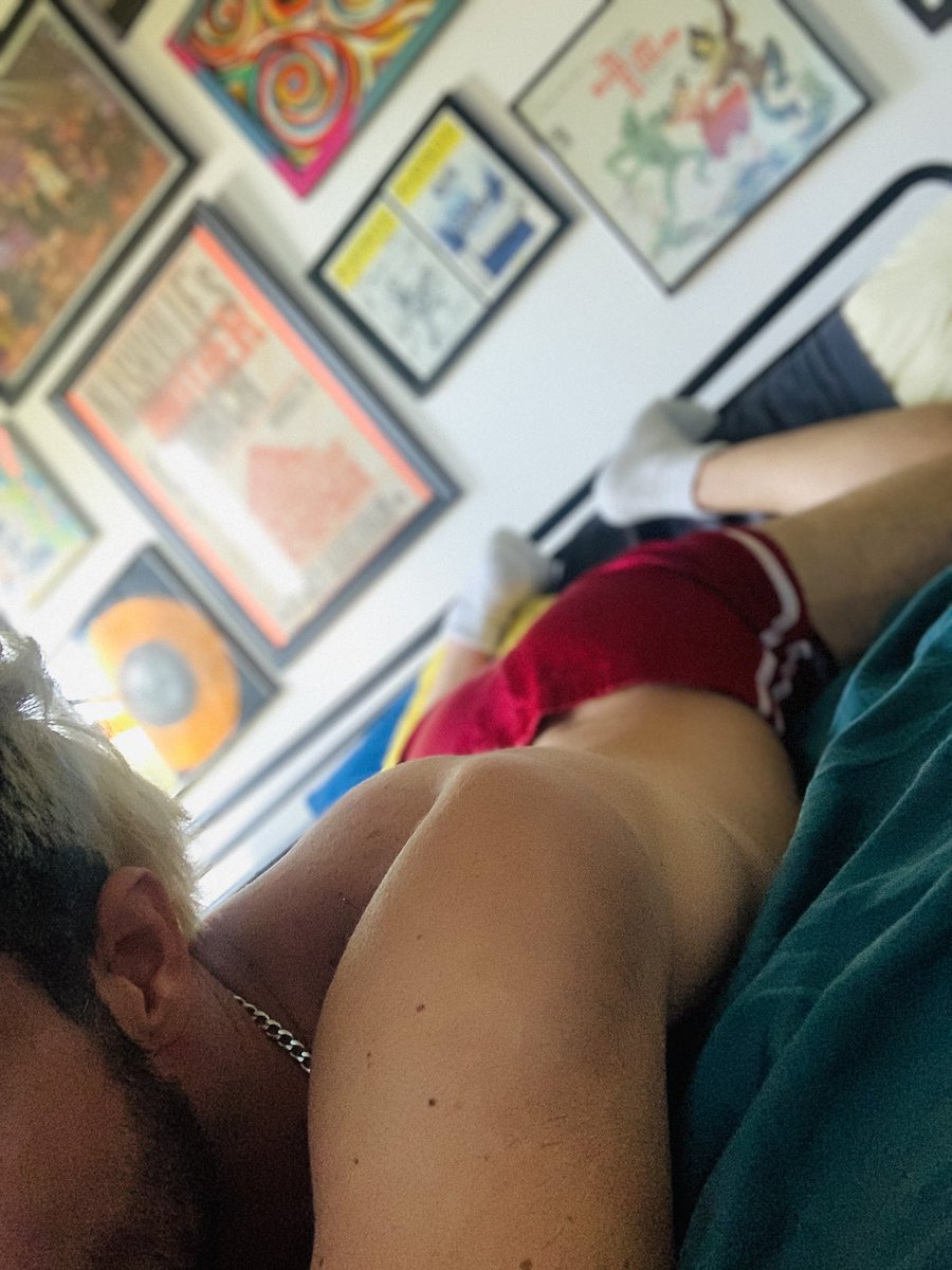 LeeLegendBtm's tweet photo. Good morning Chicago.  It’s a Beautiful day to get your Dick sucked. https://t.co/9AAF2QTOsX