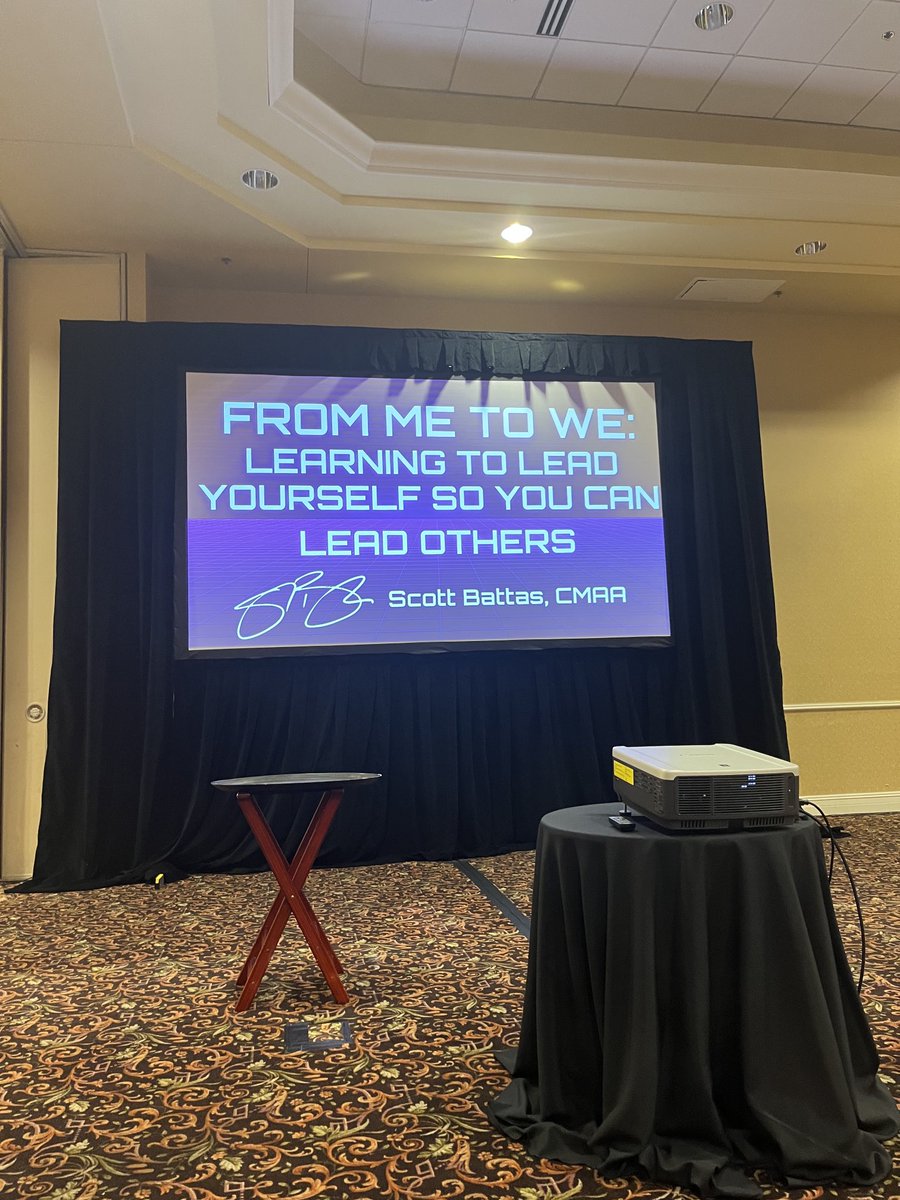 twyatt2200's tweet photo. Guest speaker, Scott Battas, CMAA @MHS19_ATHLETICS #LeadOthers @ilprincipals Southwestern Region Student Breakfast https://t.co/EdNlFsj9HM