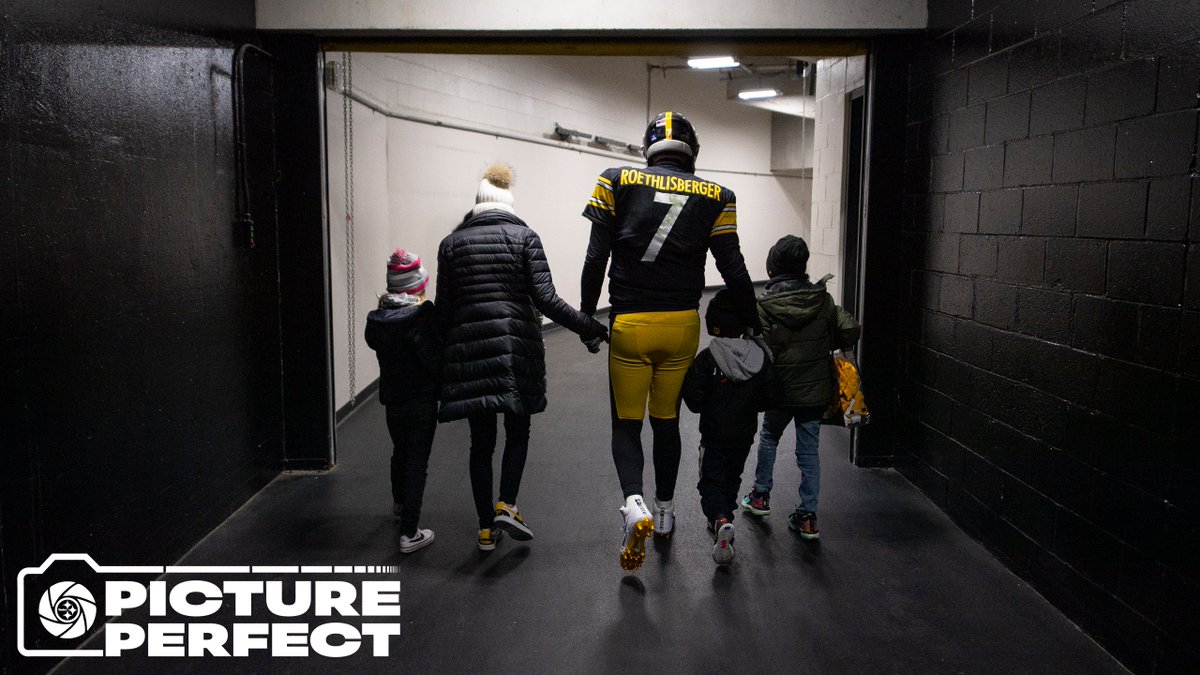 Teresa Varley (@teresa_varley) on Twitter photo 'This team is special. That's why I love this place, and this is home. These are my brothers. I'm so blessed. Not just these guys, but all the guys that I've been blessed to play with.' - <a href="/_BigBen7/">BigBen7.com</a> is featured in the latest Picture Perfect
🗒️: bit.ly/42UbeLS 'This team is special. That's why I love this place, and this is home. These are my brothers. I'm so blessed. Not just these guys, but all the guys that I've been blessed to play with.' - <a href="/_BigBen7/">BigBen7.com</a> is featured in the latest Picture Perfect
🗒️: bit.ly/42UbeLS
