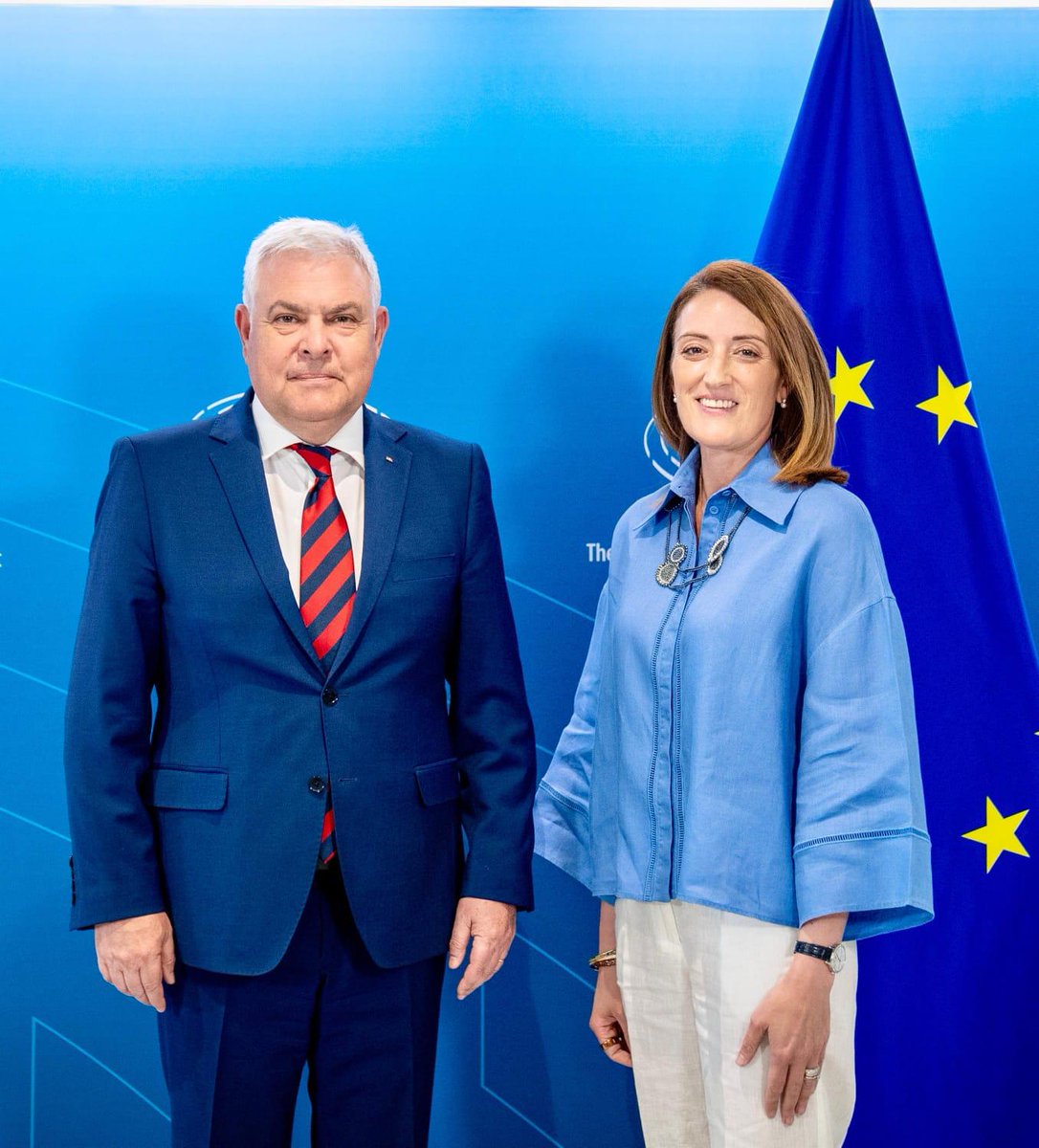 Angel Tîlvăr (@angeltilvar) on Twitter photo I had a productive meeting with <a href="/EP_President/">Roberta Metsola</a> Roberta Metsola. We discussed the 🇪🇺 Parliament crucial role in supporting a strong EU defense and security vision, the strategic importance of the Black Sea region & 🇷🇴 commitment to EU missions such as #EUFORAlthea and #EUTMRCA I had a productive meeting with <a href="/EP_President/">Roberta Metsola</a> Roberta Metsola. We discussed the 🇪🇺 Parliament crucial role in supporting a strong EU defense and security vision, the strategic importance of the Black Sea region & 🇷🇴 commitment to EU missions such as #EUFORAlthea and #EUTMRCA