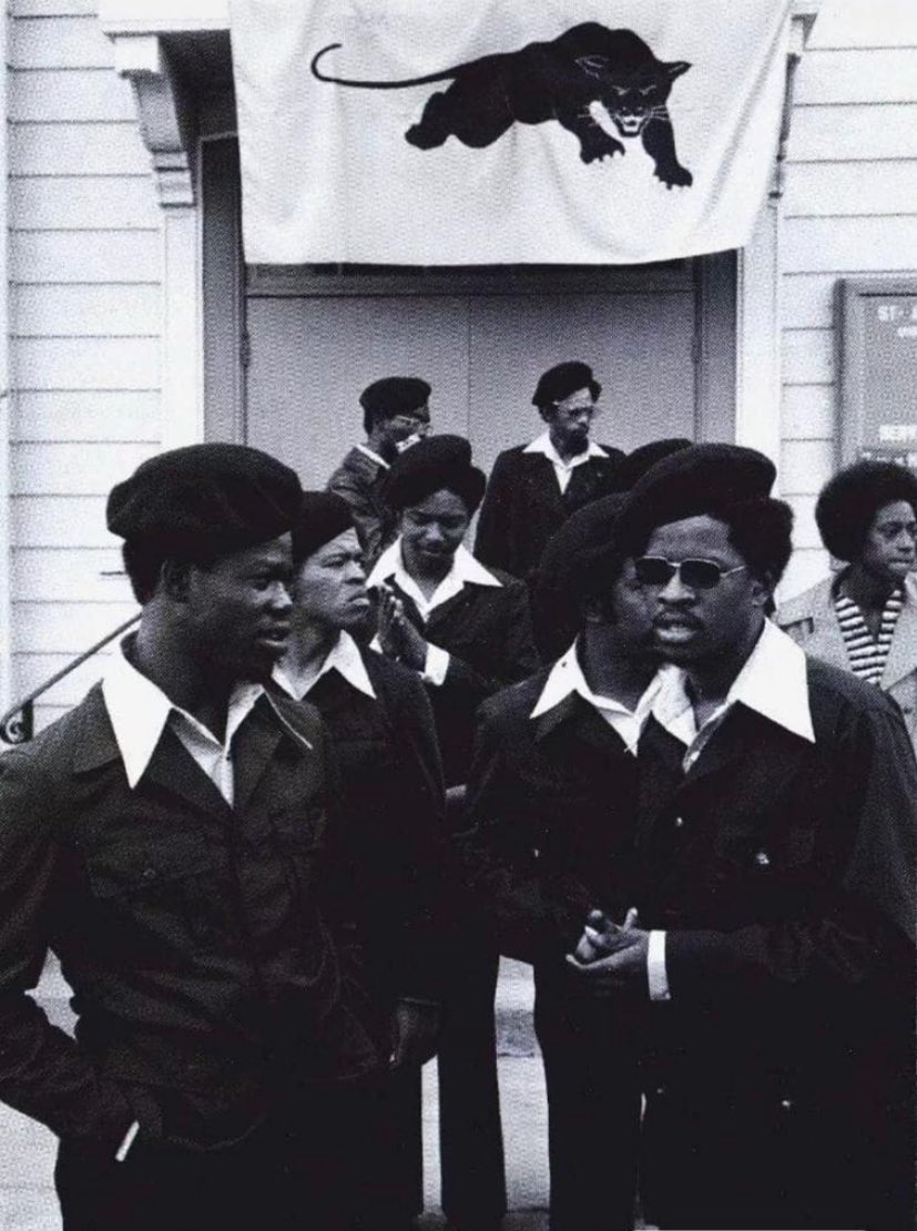 crypto_X_care's tweet image. Fashion isn’t just clothing—it’s confidence stitched into fabric.
OJayCollection isn’t just style. It’s a movement.
#FashionMotivation #OJayCollection