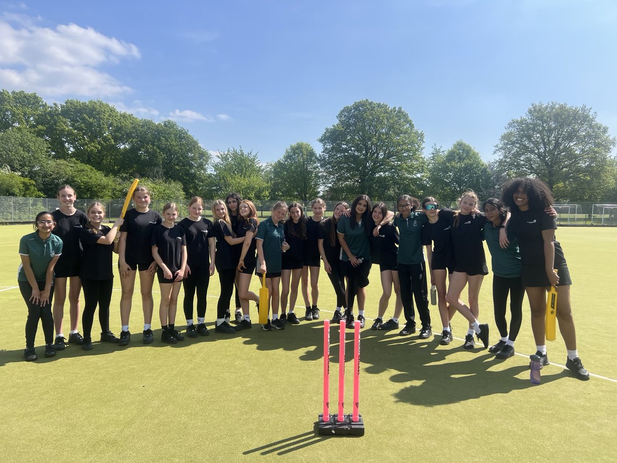 Millais PE tweet media