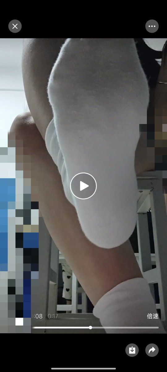 分享一下与最近聊的比较多得甜妹小姐姐，小姐姐非常照顾我，因为我喜欢看白袜小姐姐把图一的黑袜子换成了白袜，给我拍了好几个视频，本人说话很甜，今天晚上还有意外收获（先保密还不太确定）#账单奴 #无脑贡 #报销奴 #人形提款机 #ATM打钱奴 #匿名贡 #压榨奴 #工资奴 #贡奴 #金钱压榨 #狗奴 #账单奴