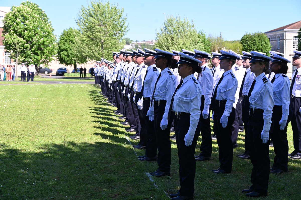 Image de Préfète de la Dordogne - Mme la préfète a présidé la cérémonie de fin de scolarité de la 273e promotion de gardiens de la pai