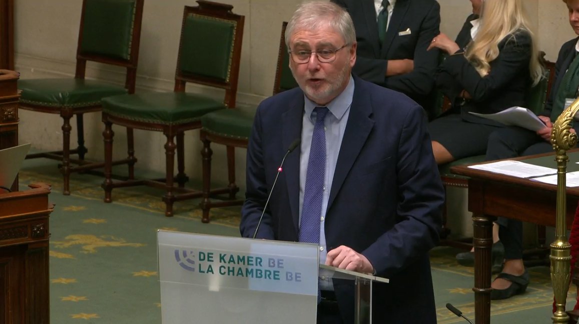 "Mensen die aandelen langer dan 10 jaar in bezit hebben, worden vrijgesteld van meerwaardebelasting. Ik ben tegen deze meerwaardetaks, maar als hij er toch komt, is dat een excellent idee, tegen het casinokapitalisme en voor de 'goede huisvader'-beleggers." <a href="/vereeck/">Lode Vereeck</a> #DeKamer