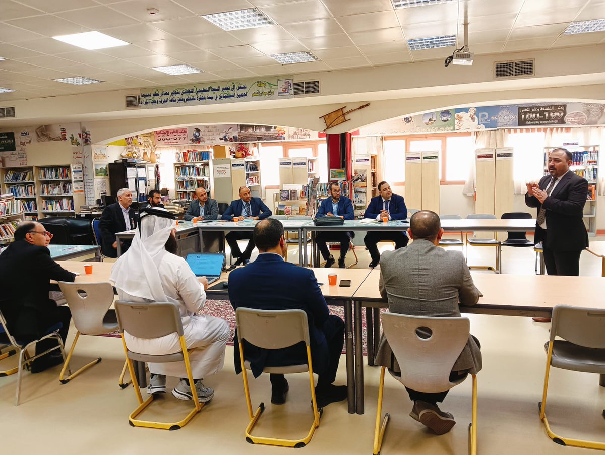 mbawschool's tweet photo. اليوم الأربعاء 30-4-2025
حلقة نقاشية  لبرنامج راصد للاحتياجات التدريبية للمنسقين والمعلمين قدمها الأستاذ الفاضل / خالد احمد العلي ( نائب المدير للشؤون الأكاديمية ) ؛ استعدادا لتطبيقها في الفترة الحالية .
Qatar Ministry of Education and Higher Education https://t.co/YrmIh8EFKB