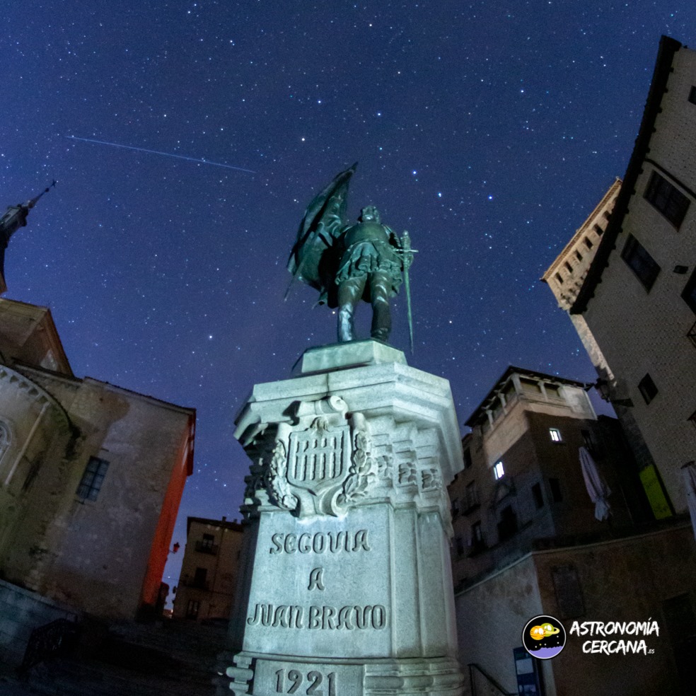 astrosegovia's tweet photo. Cuando creíamos que Segovia ya era bonita, vino un apagón y se superó a sí misma. https://t.co/KpCvLQMcda