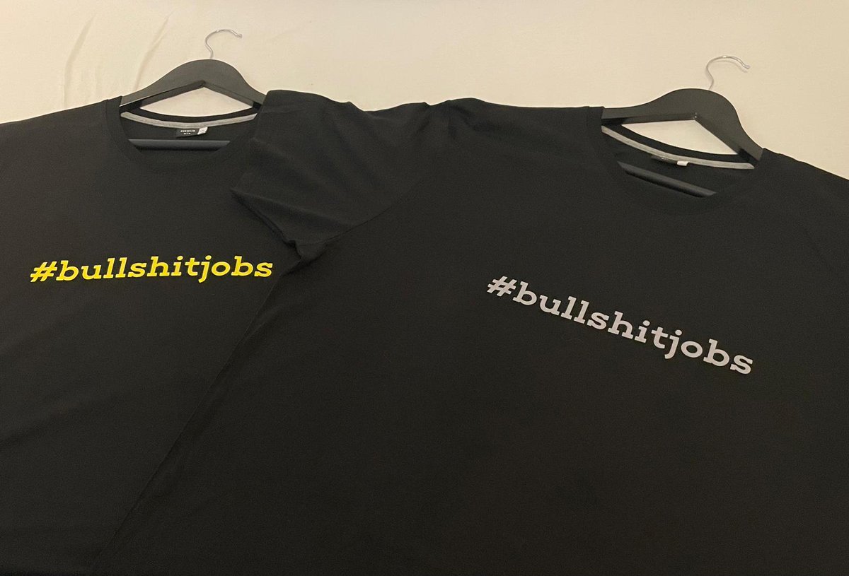 bullshitjobs's tweet image. #dressedforsuccess