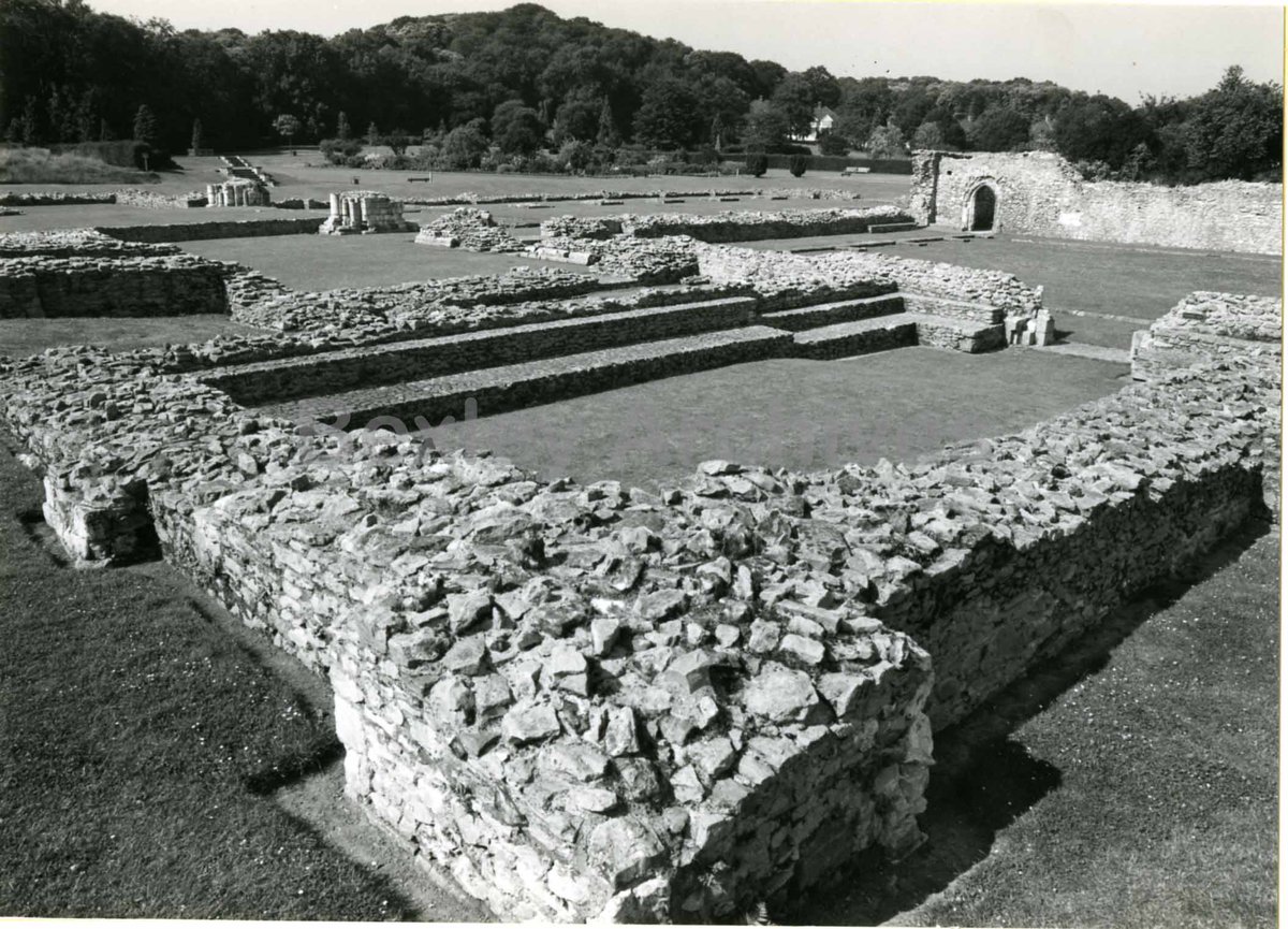 BexleyArchives's tweet photo. #WhyArchives?
In this year of anniversaries here in Bexley - including Lesnes, Crossness, Danson - the Local Studies and Archive Centre has become the place to be! Archives enable everyone to learn about our local area and take pride in our heritage. #Archive30 #CelebratingBexley https://t.co/i6erhGqh1o