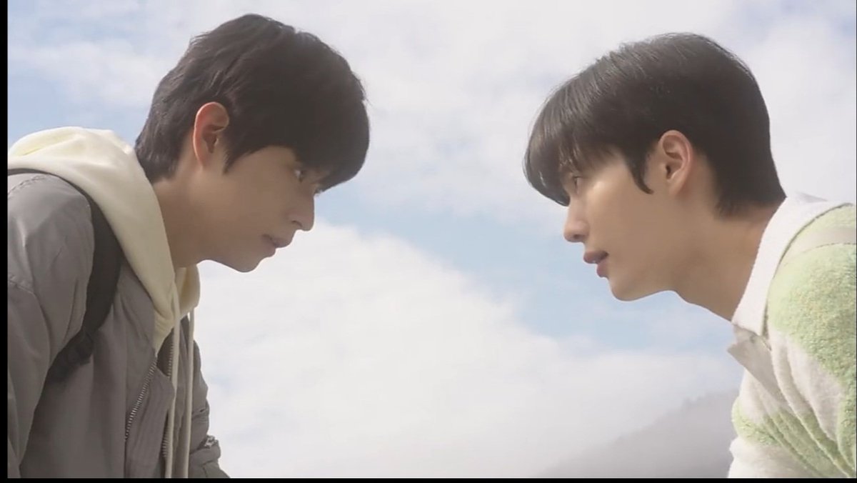 just_a_shipperr's tweet image. The second lead syndrome is second lead syndroming🫠

#SomethingIsNotRight 
#SomethingIsNotRightEp5