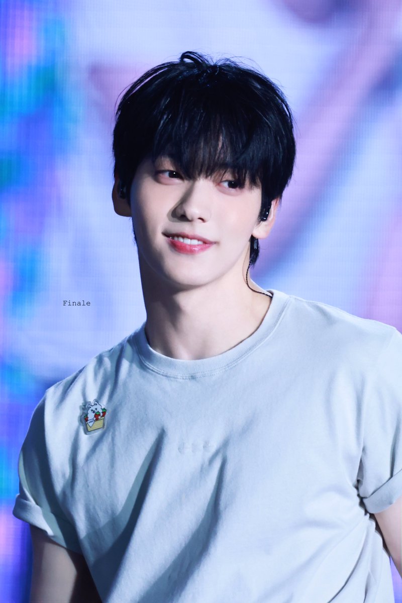 250430 이뻐🎀

#TXT_수빈 #SOOBIN 
#TOMORROW_X_TOGETHER #TXT