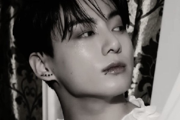 a ji ּ ⋆ tweet media
