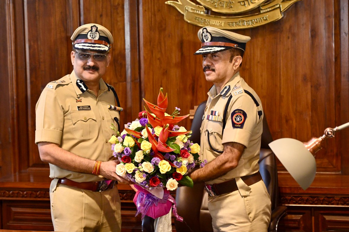 Deven Bharti took charge as the Mumbai Police Commissioner on Wednesday evening after Vivek Phansalkar retired from service. Speaking to reporters after taking charge, Deven Bharti said, "Maharashtra government has handed this important responsibility to me. I will work hard to