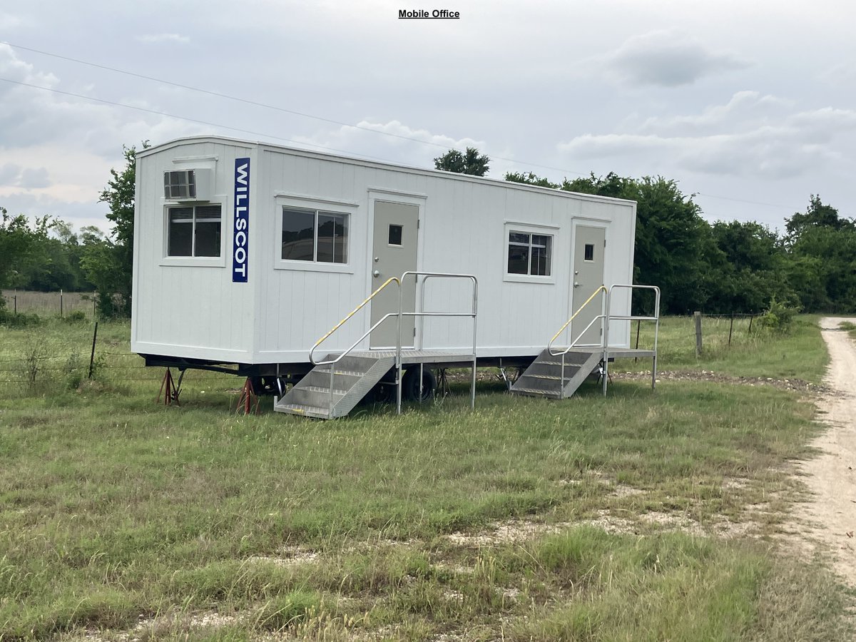AlliedEnergyCo1's tweet photo. Progress in Motion at $AGYP
The week of April 28 brought serious traction: electric wiring, fence installs, miner prep & generator systems all underway.
Infrastructure is taking shape. Here's a look behind the scenes:
#AGYP #EnergyToHash #BitcoinMining #Operations #BuildOut https://t.co/6Pn3gJodLC